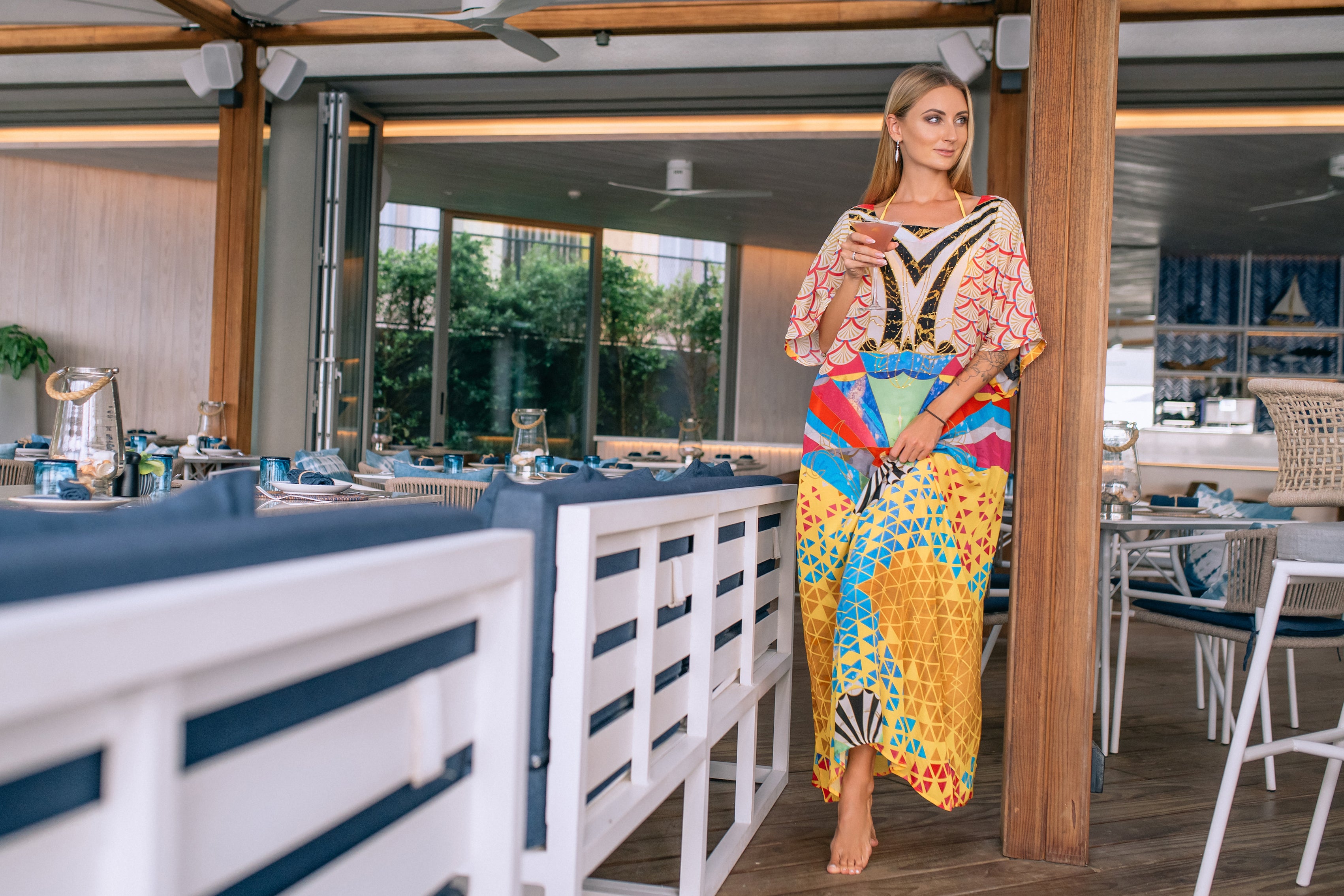Artsy Lång Kaftan med rund ringning - Resort Collection